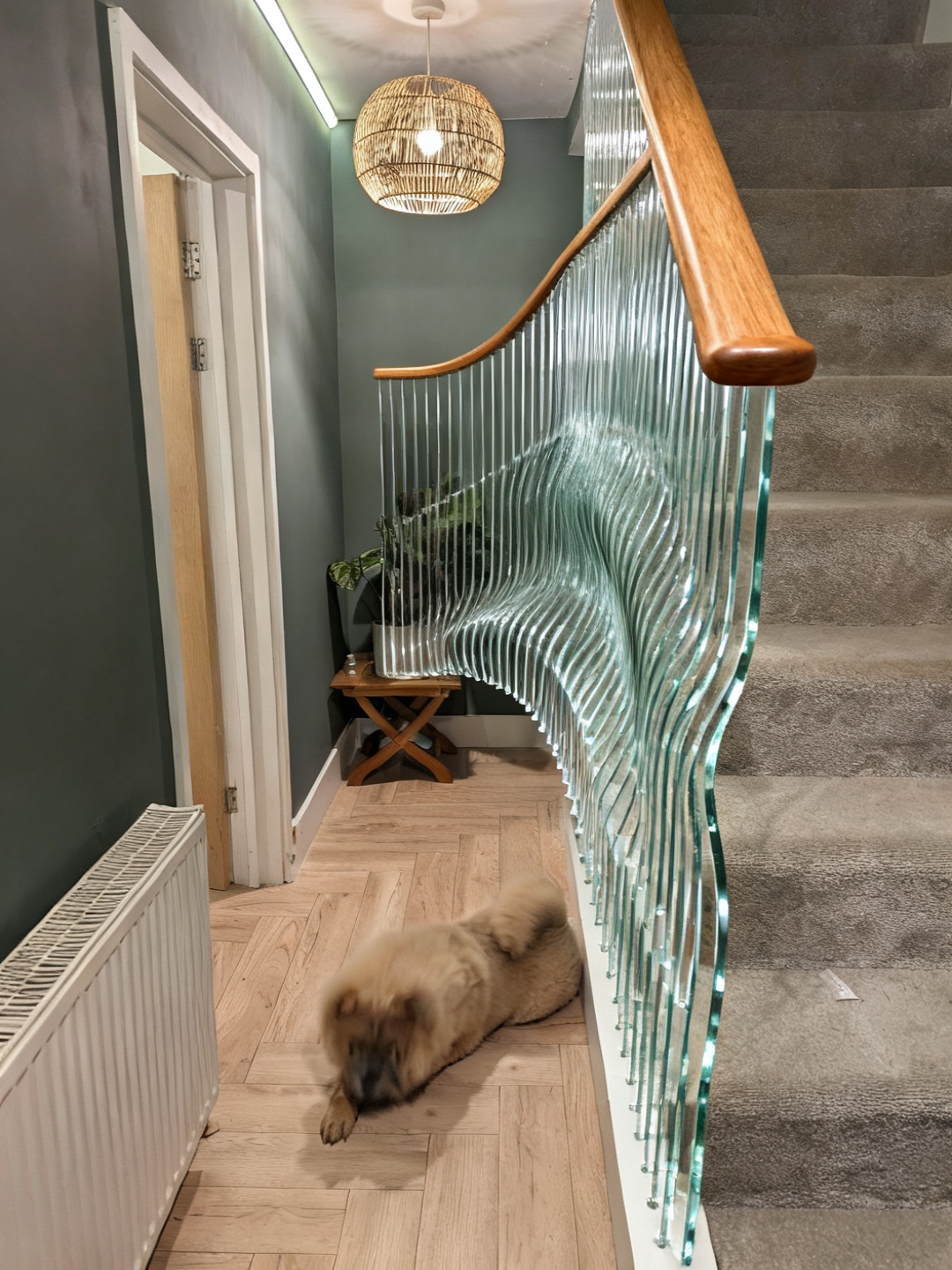 Glass version — Renovated mid-terrace · dark green